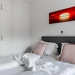 Apartments Strand Vir
