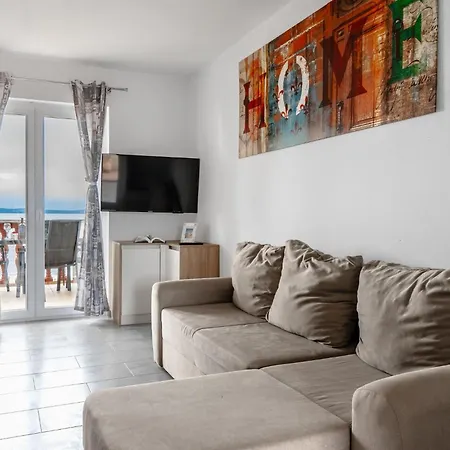 Daire Apartments Strand