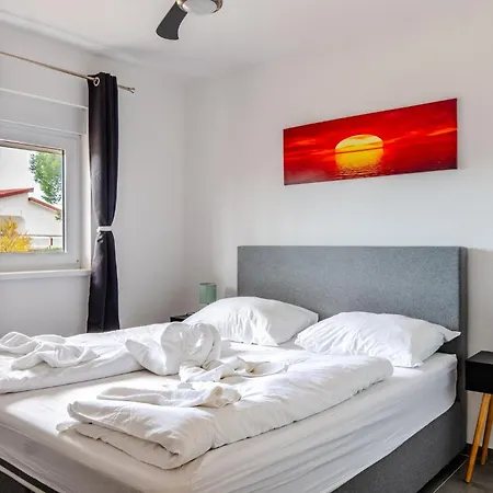 Apartments Strand * Vir