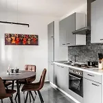 Apartments Strand * Vir