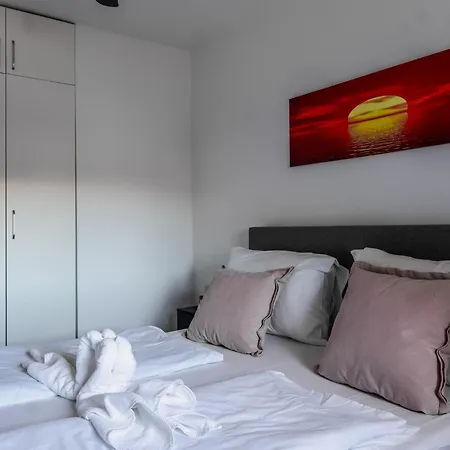 Apartamento Apartments Strand Vir
