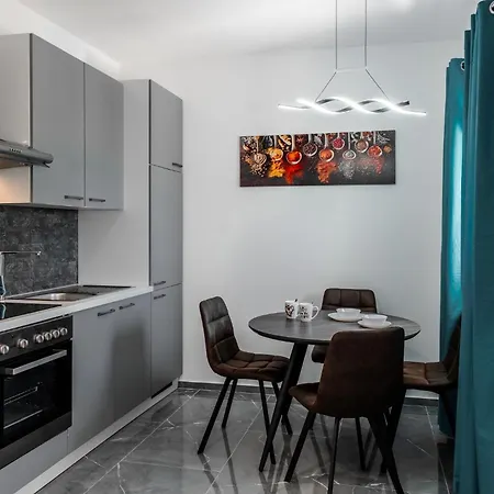 Apartments Strand